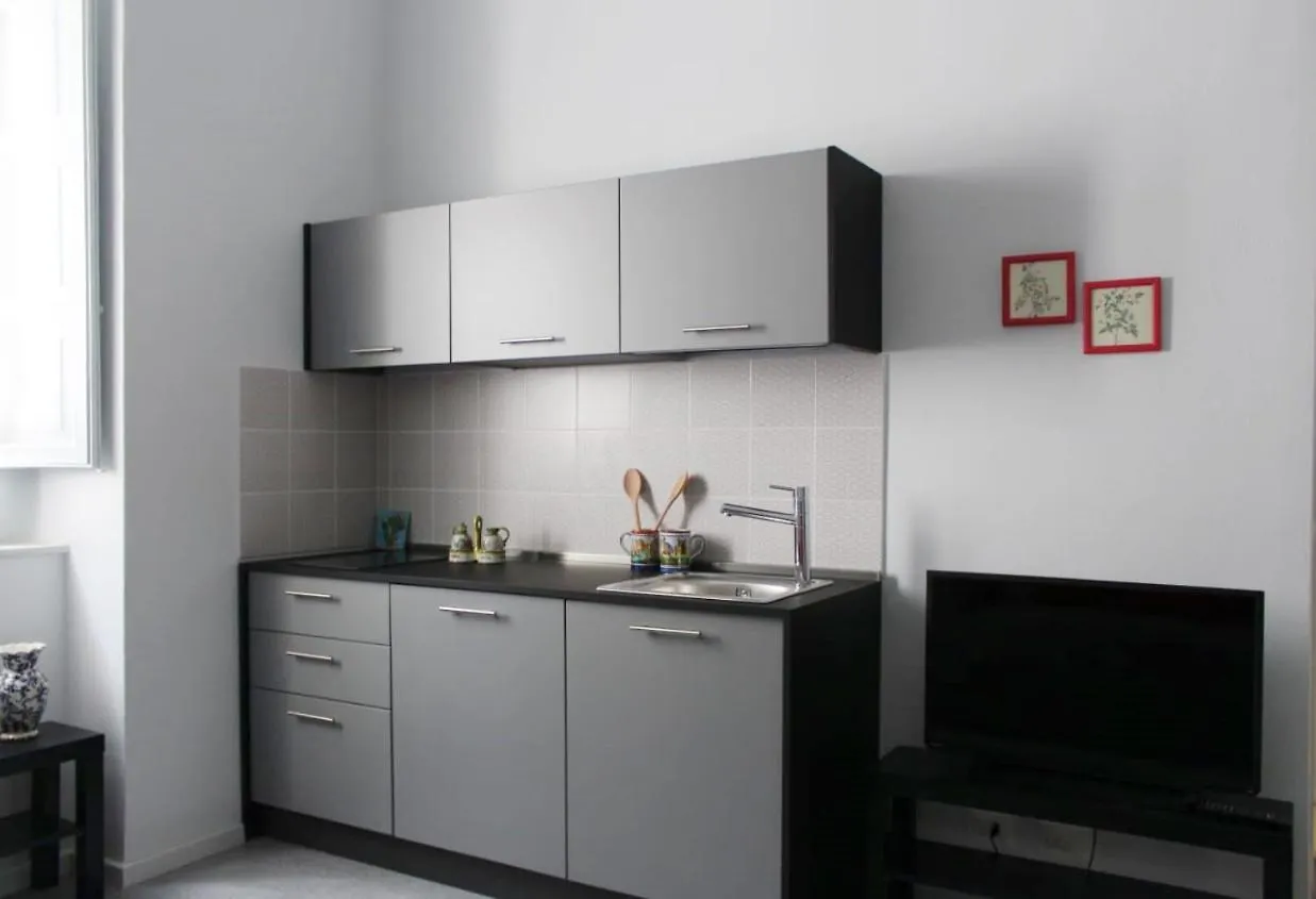 Da Nelly Al Politeama Apartment Palermo